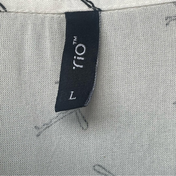 Bobby Pin Pattern Printed Shirt With Smocked Waist Size L Off White & Black - Picture 12 of 13